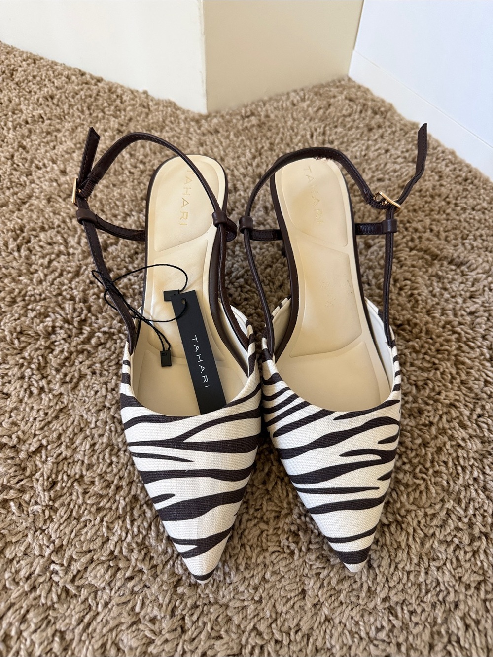 Tahari zebra kitten heels